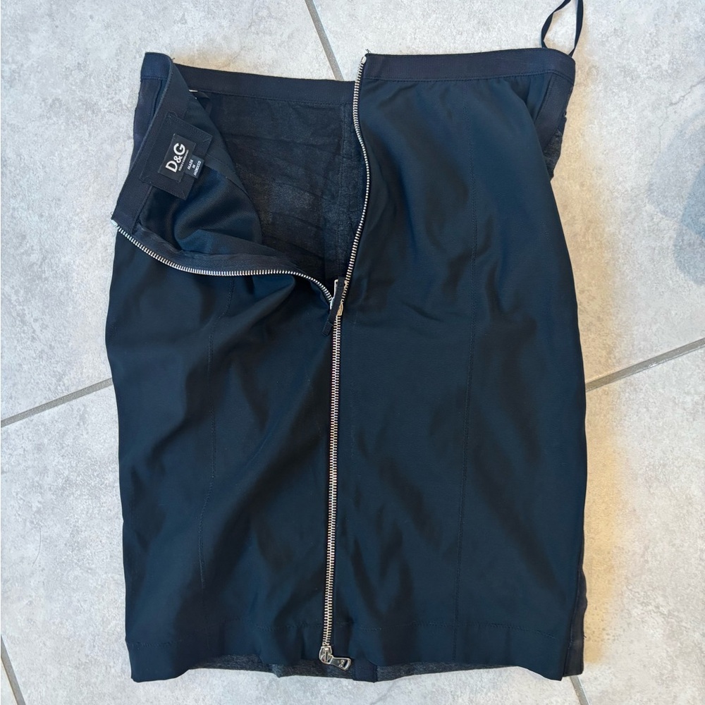D&G Black Pencil Skirt with Silver Zip Detail